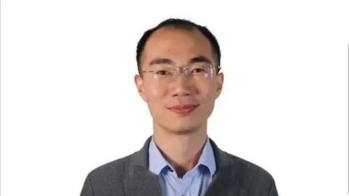 外国语学院举办“顺势而为，厚积薄发——求职发展系列之公职考试面面观”讲座