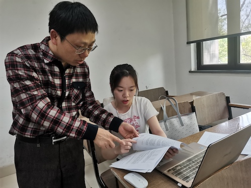 老师指导照2 老师指导照2