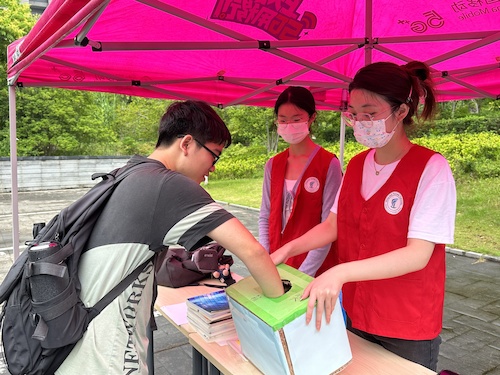 IMG_2524.HEIC IMG_2524.HEIC